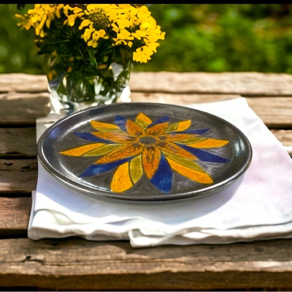 VTG Handcrafted Ceramic Plate Bold Floral Design Black, Yellow & Blue Signed RS - Picture 1 of 10